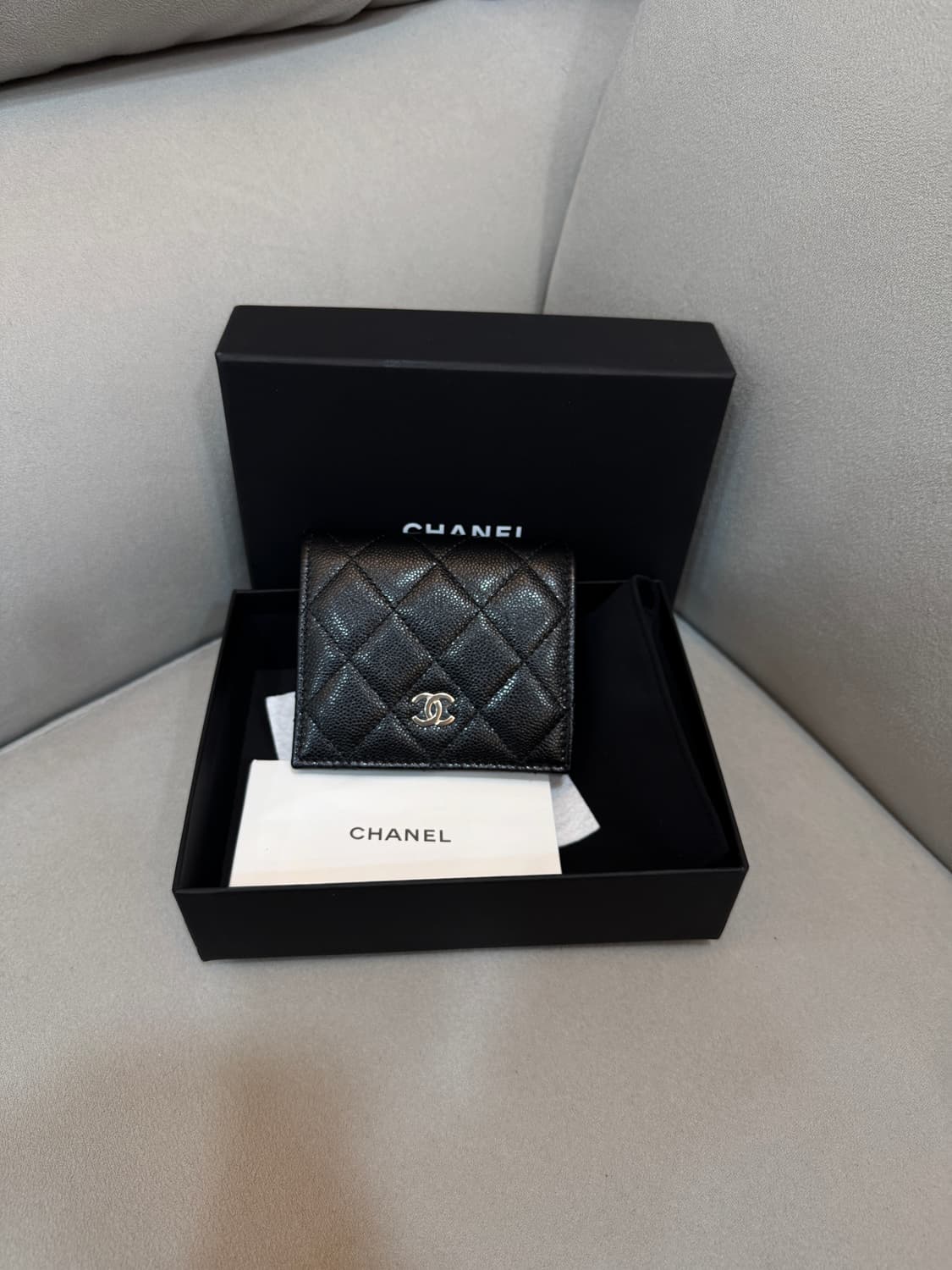새제품 샤넬 플랩 그레인드 지갑  상품이미지1