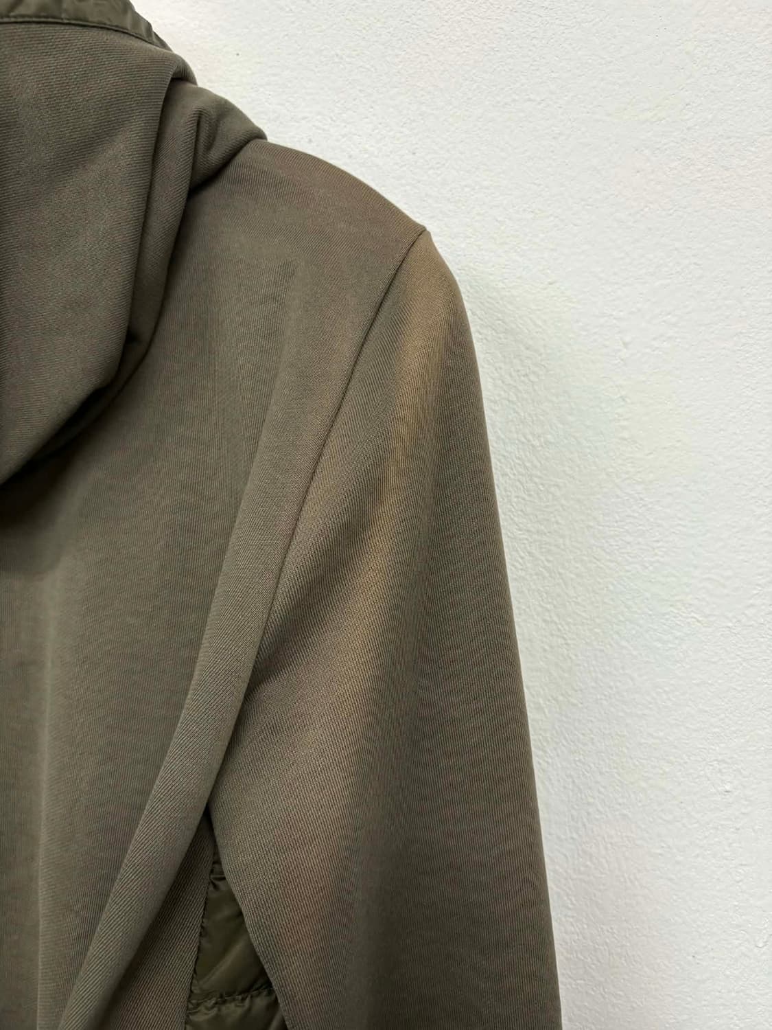 [M] 몽클레어 매장판 다운 후드 집업 패딩 상품이미지9