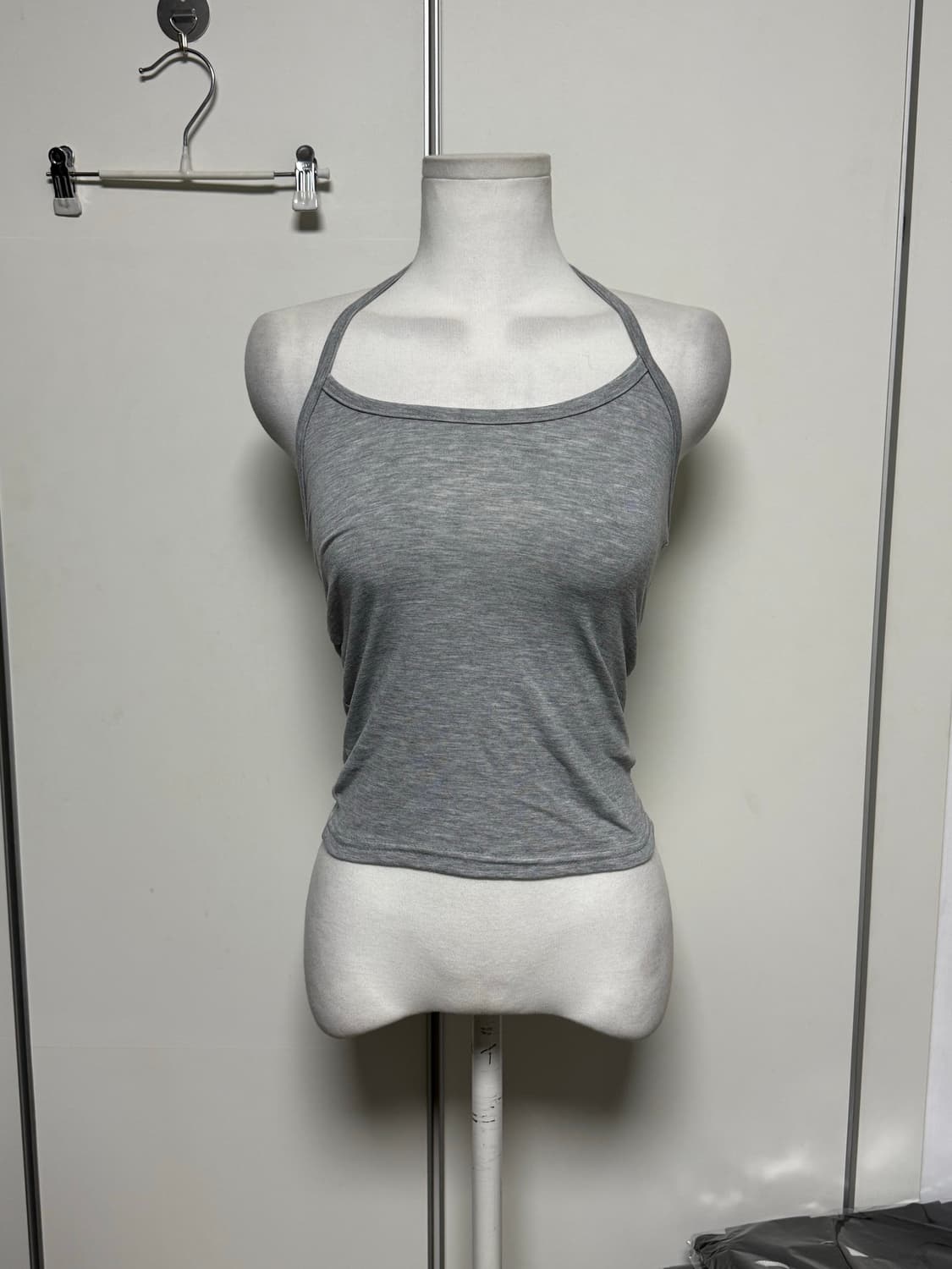 속기모 스트랩 홀터넥 티  상품이미지1