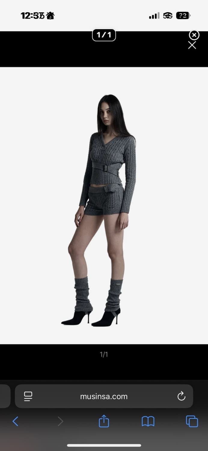 오도어 트위스트 니트 Twis knit top in light grey 상품이미지1