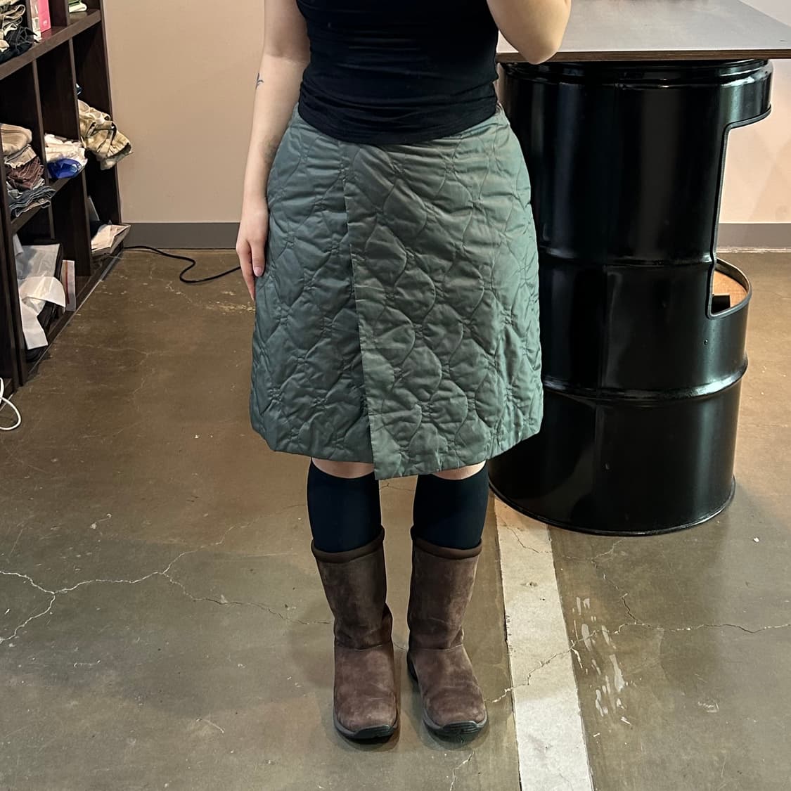 카키 패디드 랩 스커트 상품이미지2