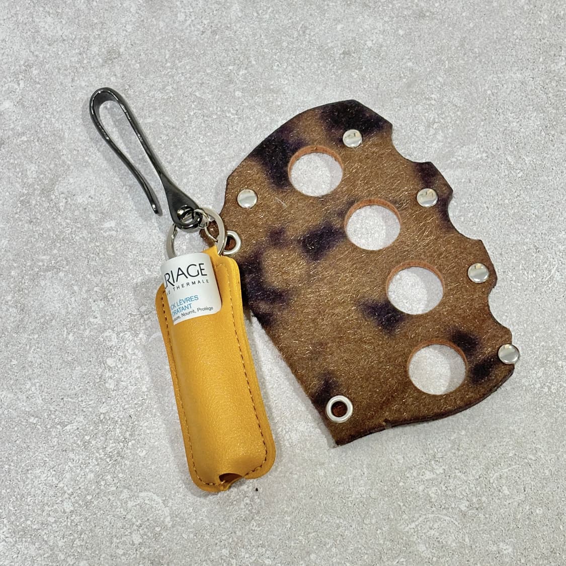 Oribell 레오파드 호피 송치털 파워 너클 립밤케이스 키링 열쇠고리 상품이미지1