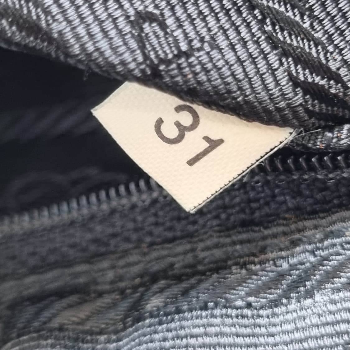 프라다 나일론 백팩 미듐 (상급) 상품이미지9