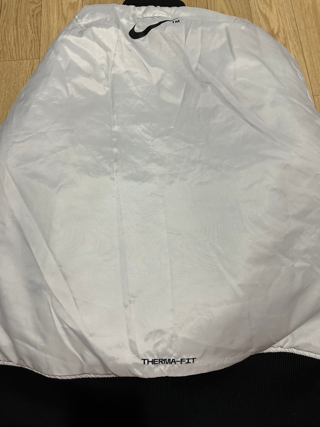 나이키 빅스우시 써마핏 봄버 리버시블 자켓 L 상품이미지4