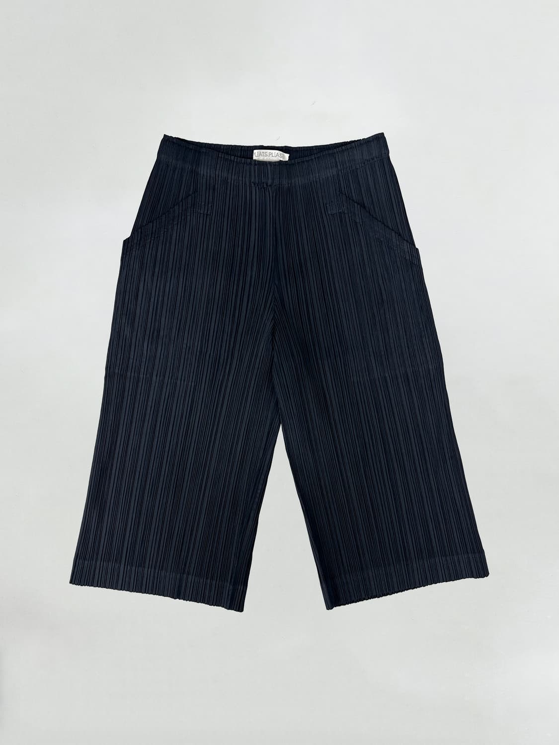 이세이미야케 플리츠플리즈 7부팬츠 상품이미지1
