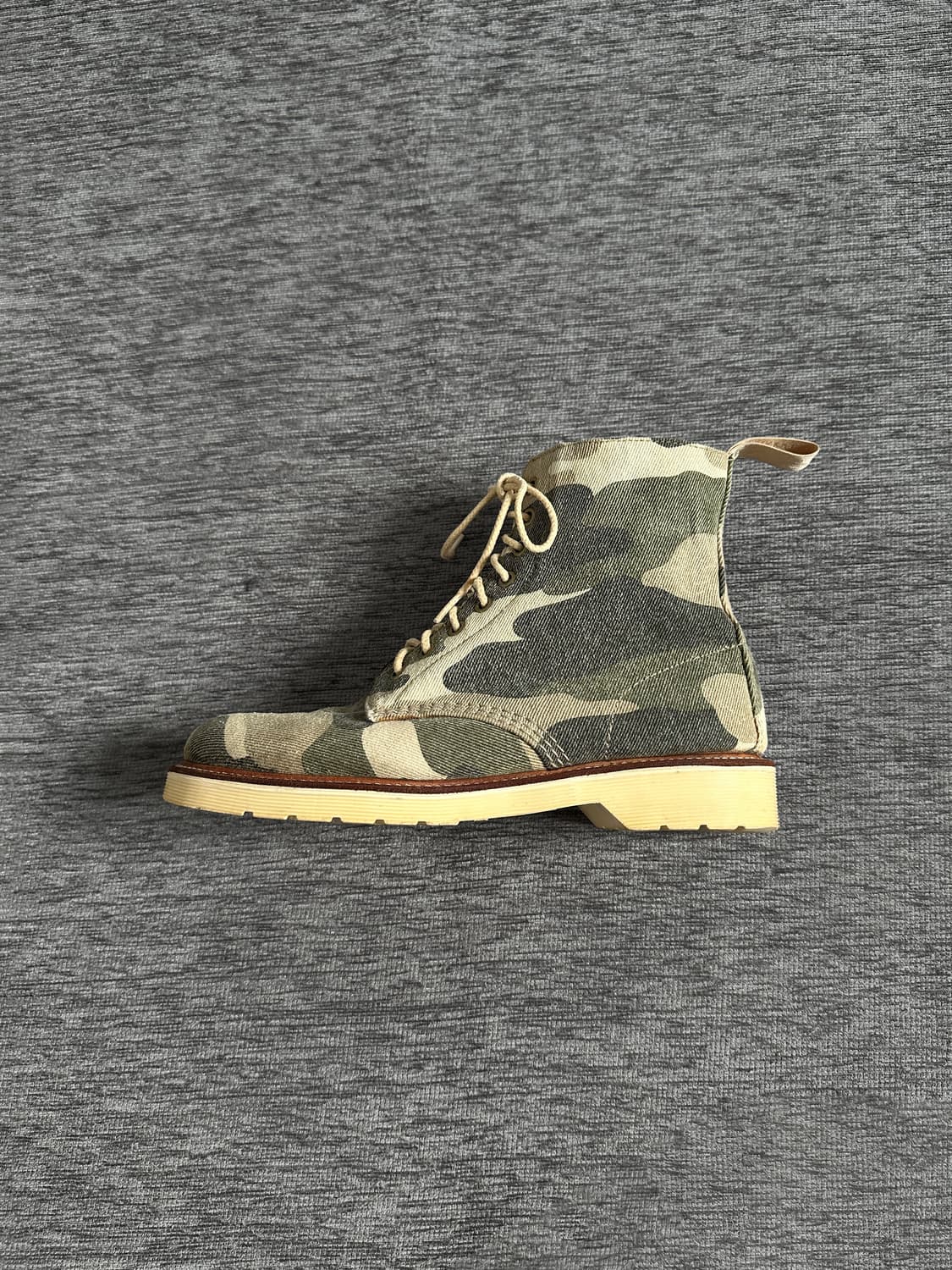 Dr.Martens Beckett 8홀 카모 컨버스 부츠 (UK8) 상품이미지3