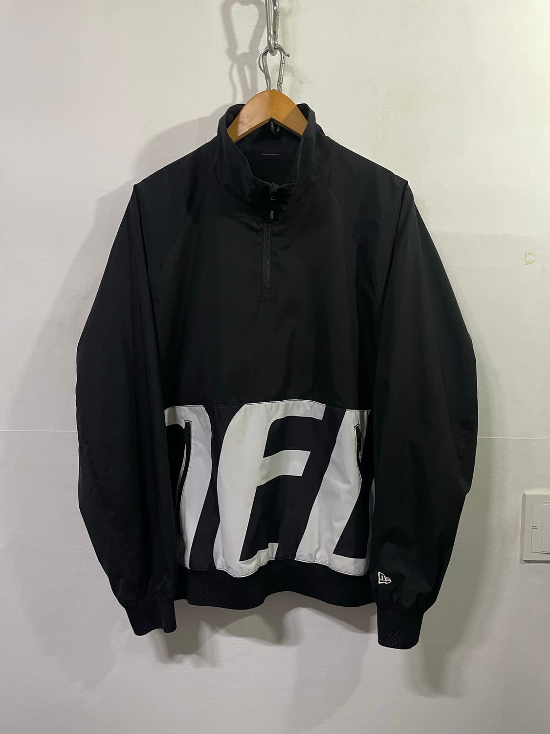 뉴에라 아노락 반집업 뉴에라 우븐 나일론 바람막이 110 2XL 상품이미지1