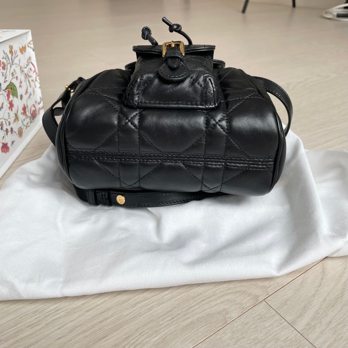 백화점 정품) 디올 카로 백팩 스몰 블랙 Dior Caro 카로백 상품이미지6