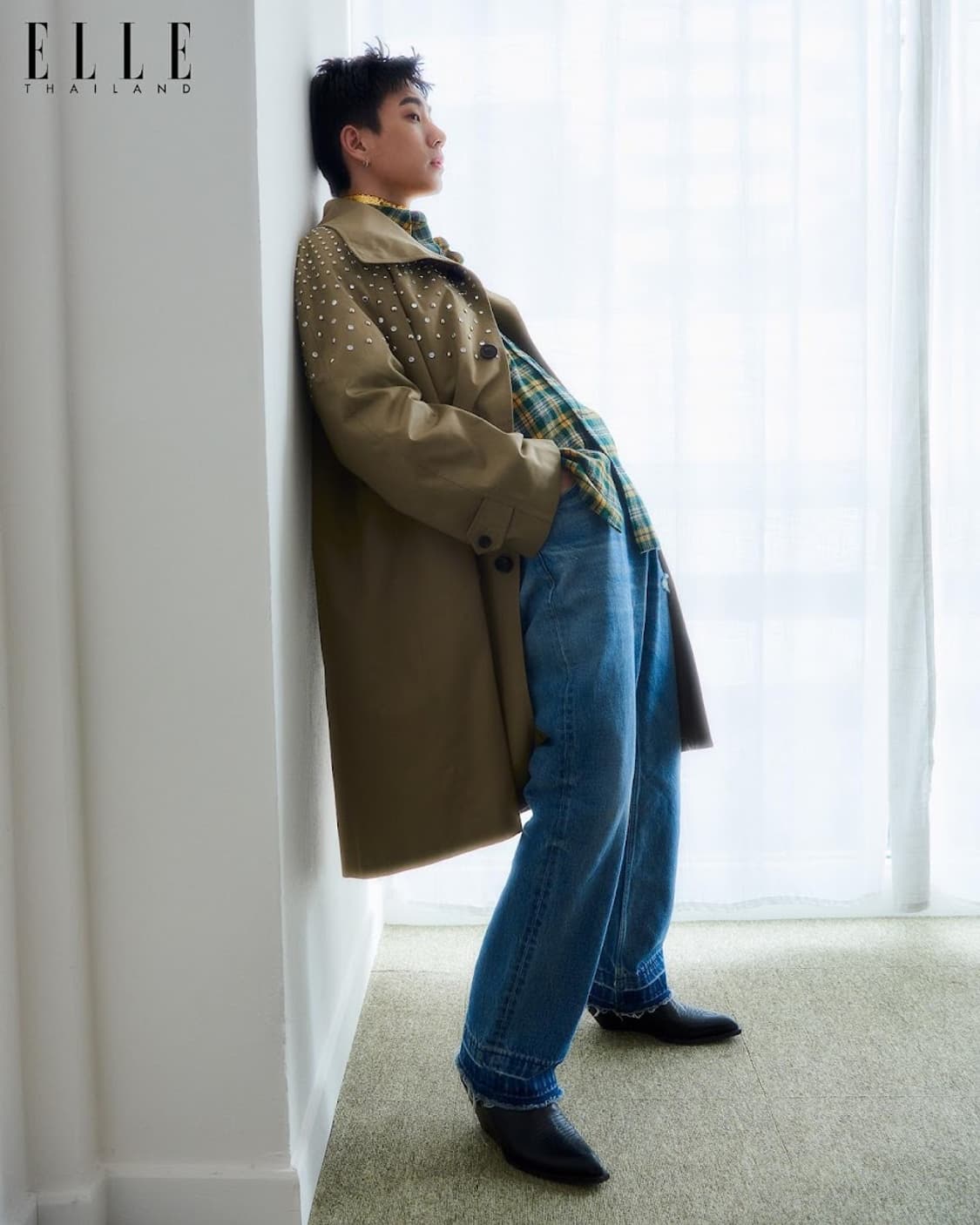 [박보검님 착용] 셀린느 22AW 크리스탈 스터드 코트 상품이미지3