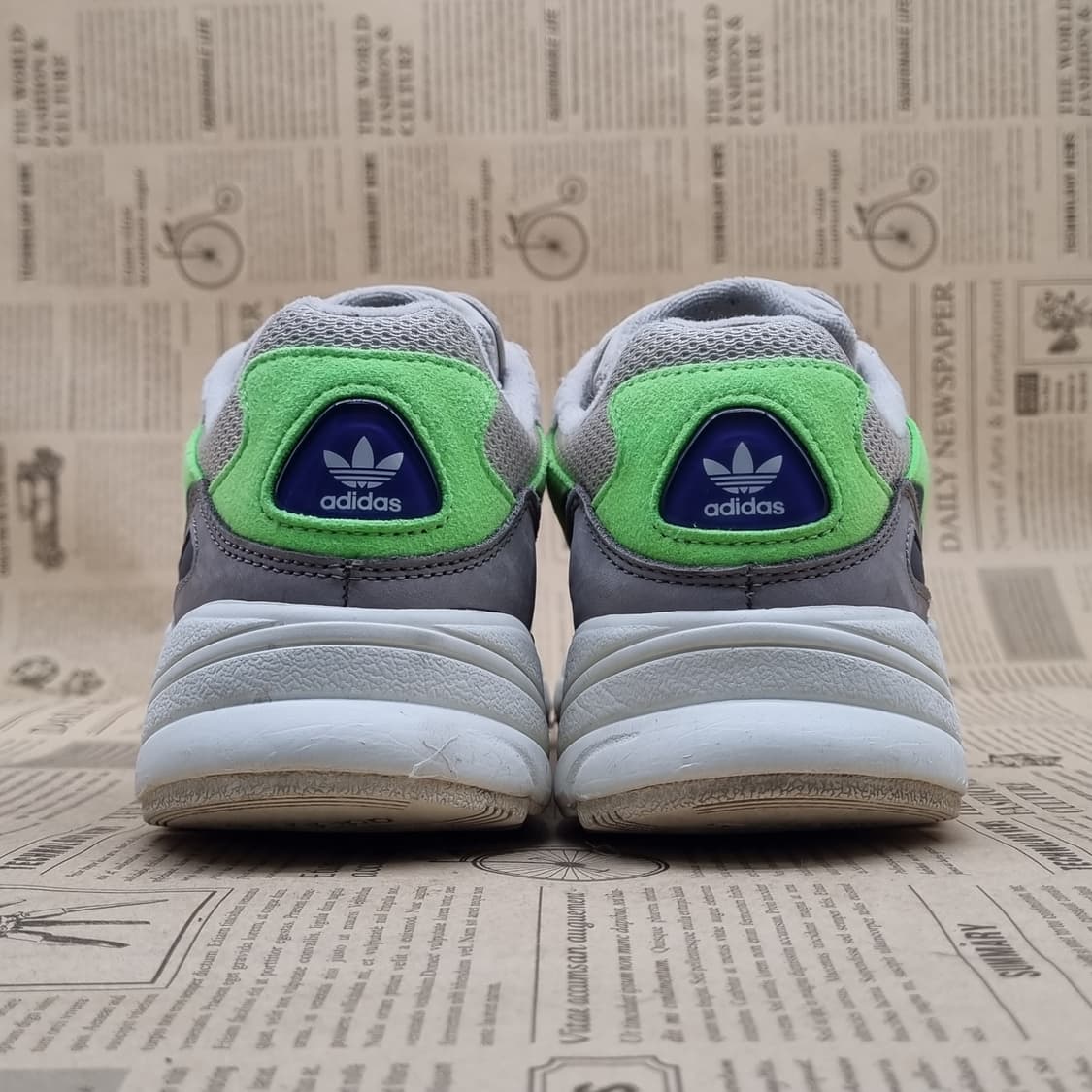 아디다스 영96 여성운동화235  상품이미지4