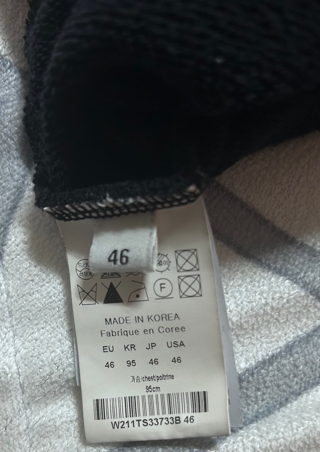 우영미 플라워 프린트 백로고 후드 블랙 상품이미지7