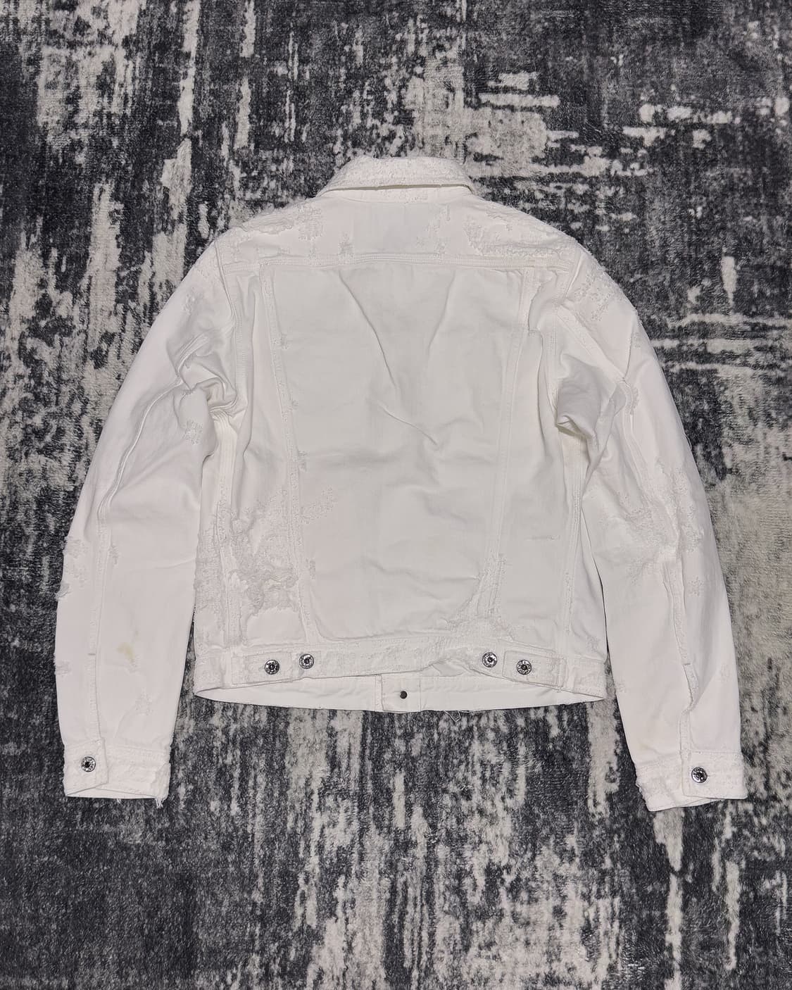 {DIESEL} White Destroyed Denim Jacket    상품이미지3