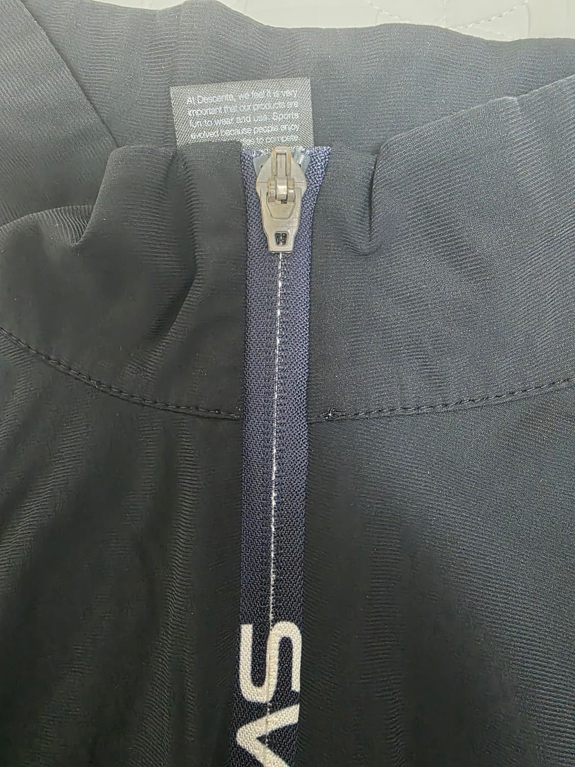 데상트 스위스 트라이애슬론 집업 자켓 L 상품이미지3