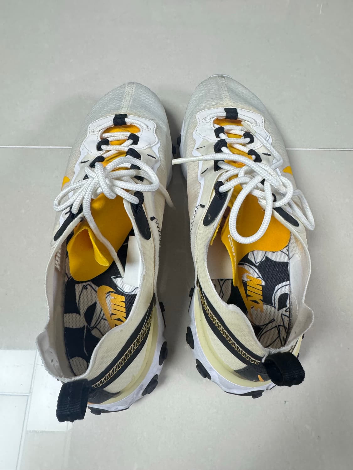 260) 나이키 리액트 엘리먼트 55 유니버시티 골드 상품이미지3