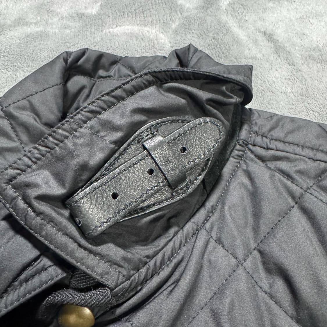 폴로랄프로렌 여성 블랙 퀄팅 경량패딩 상품이미지4