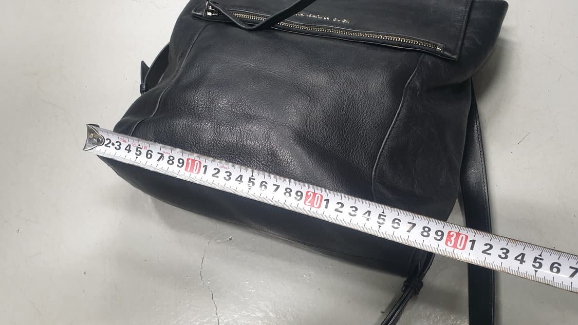 만다리나덕 블랙 가죽 백팩 상품이미지4