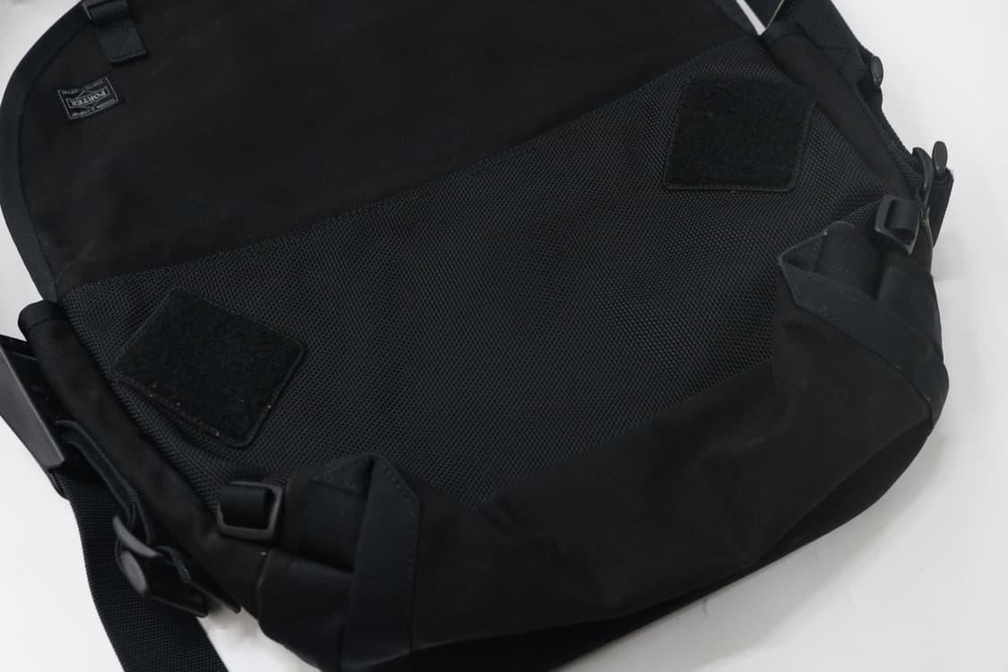 포터 블랙 캔버스 바이커백 상품이미지8