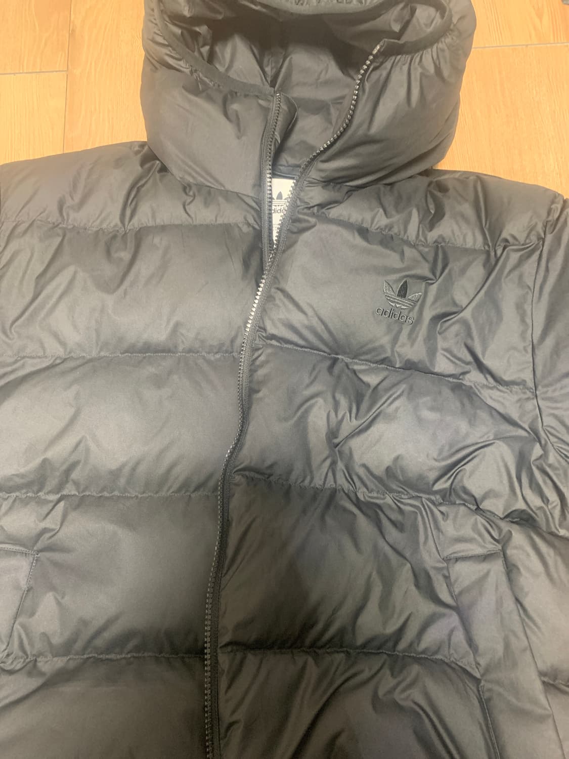 아디다스 숏패딩 상품이미지1