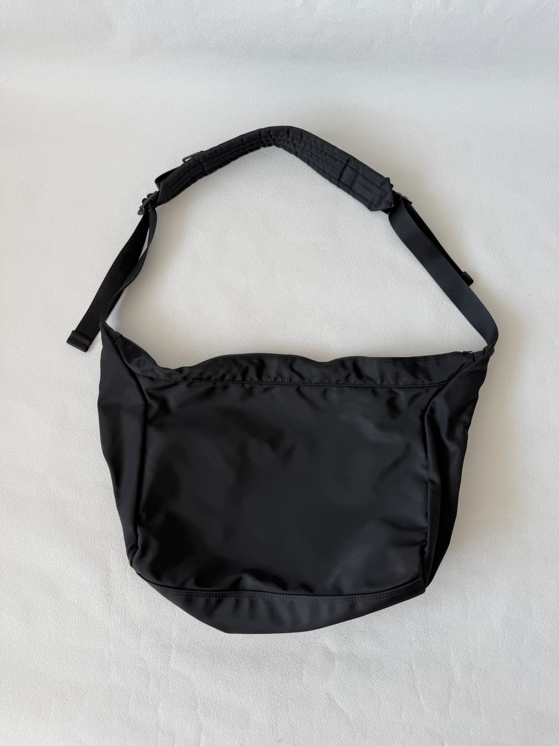 하아카이브(HAH ARCHIVE) 나일론 메신져백 상품이미지1