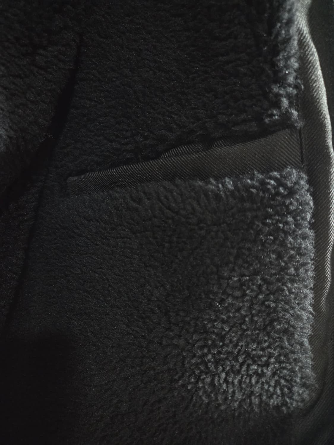 [새상품]  인투더스크(INTODUSK) 클로크 봄버 코트 상품이미지8