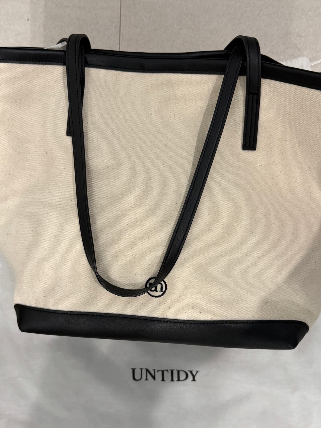 (이염o) 언타이디 City Bag Black 상품이미지4