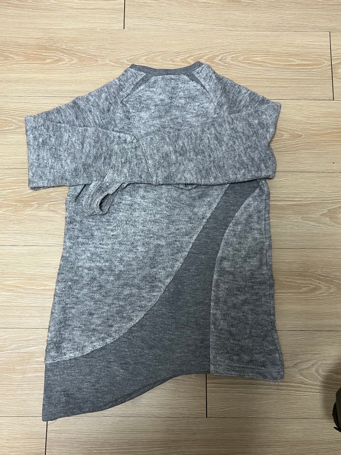 AW24 CURVED RAGLAN SWEATER 지초이 스웨터 원피스 상품이미지3