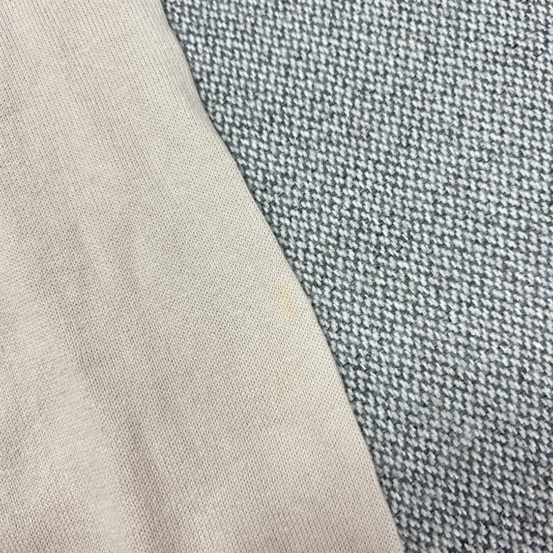 버버리 기마로고 브이넥 니트(M) 상품이미지6