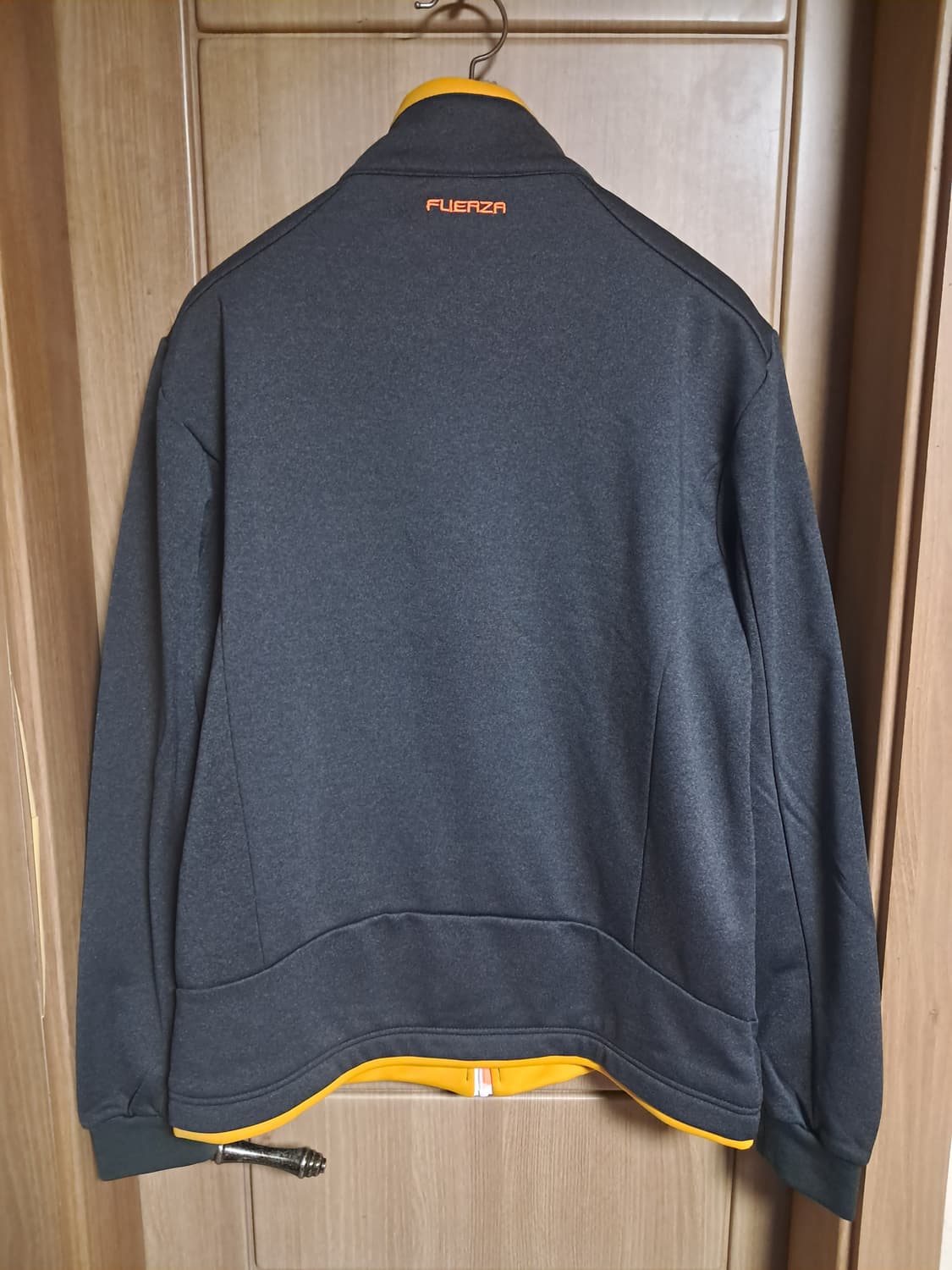 훼르자 트랙 자켓 남성100  상품이미지3