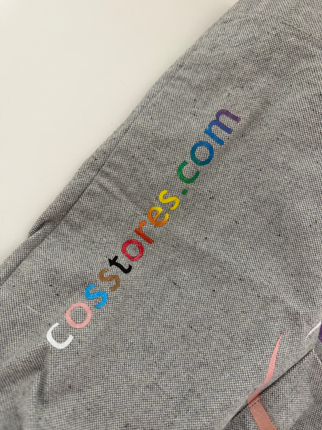 Cos 빅로고 에코백 상품이미지2