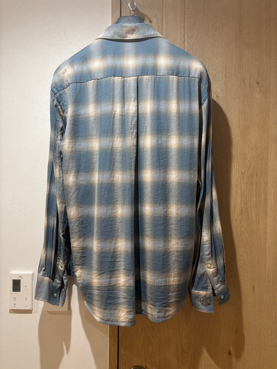 토니웩 체크 모달 셔츠 라지 팝니다 상품이미지2