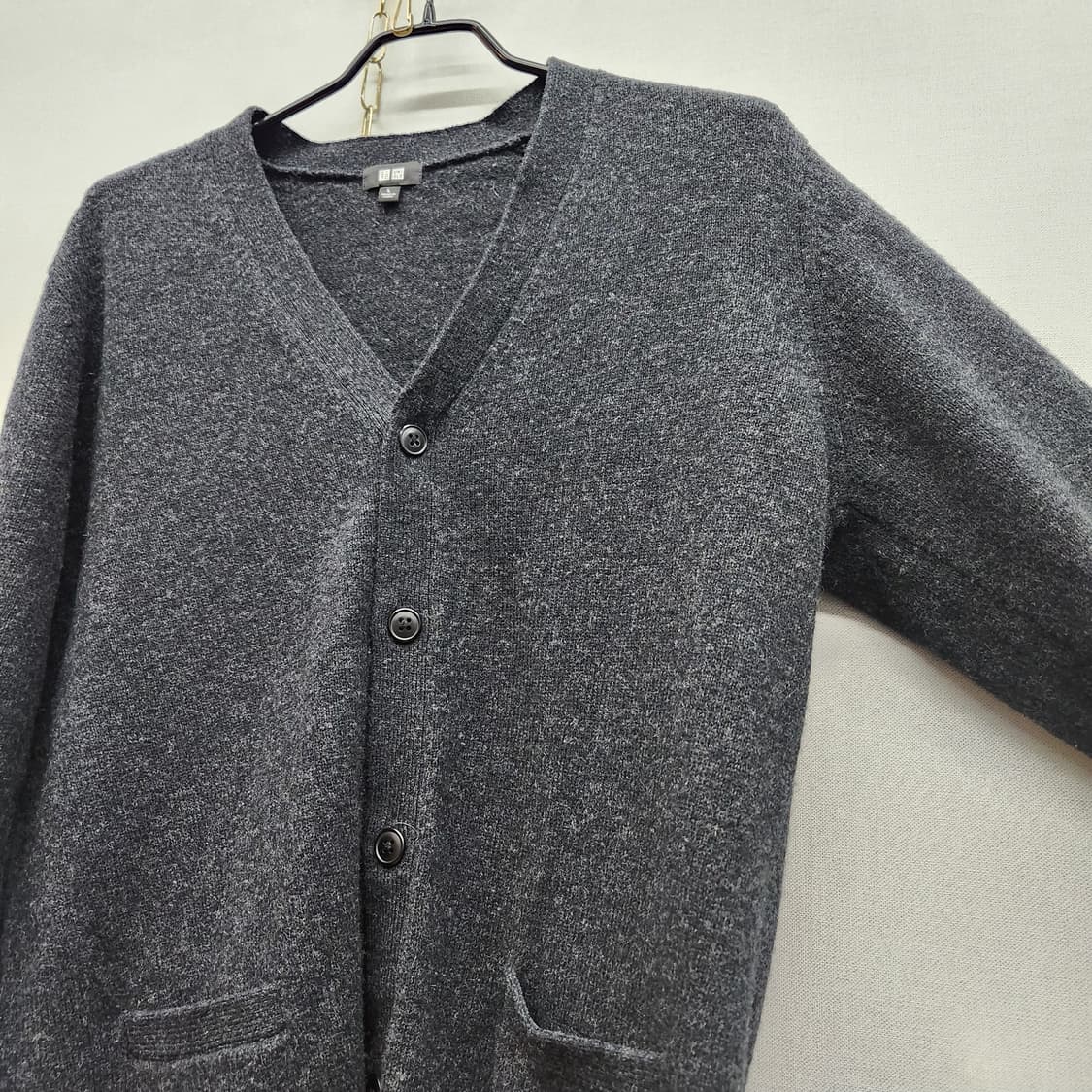 유니클로 차콜색 모100% 가디건 L(L) 상품이미지3