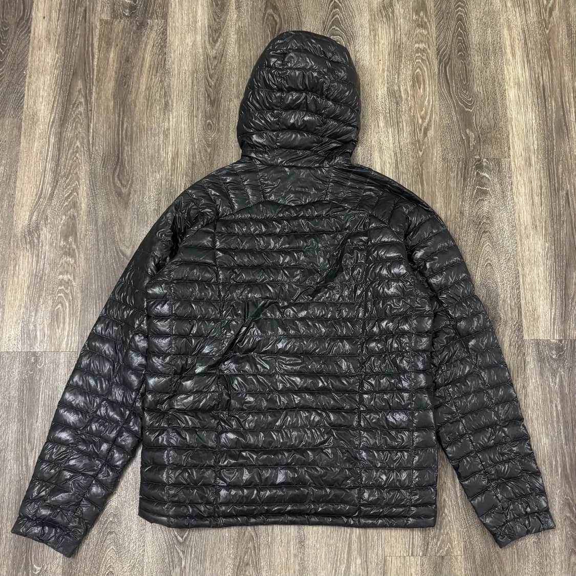 마운틴하드웨어 고스트 위스퍼러 800 후디 경량패딩 상품이미지5