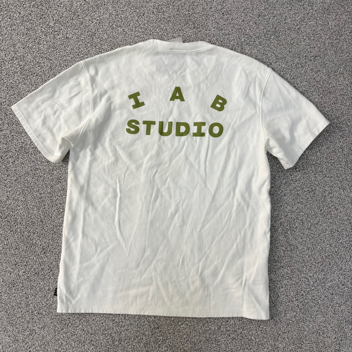 L 아이앱스튜디오 남성 반팔 티셔츠 0420J 상품이미지3