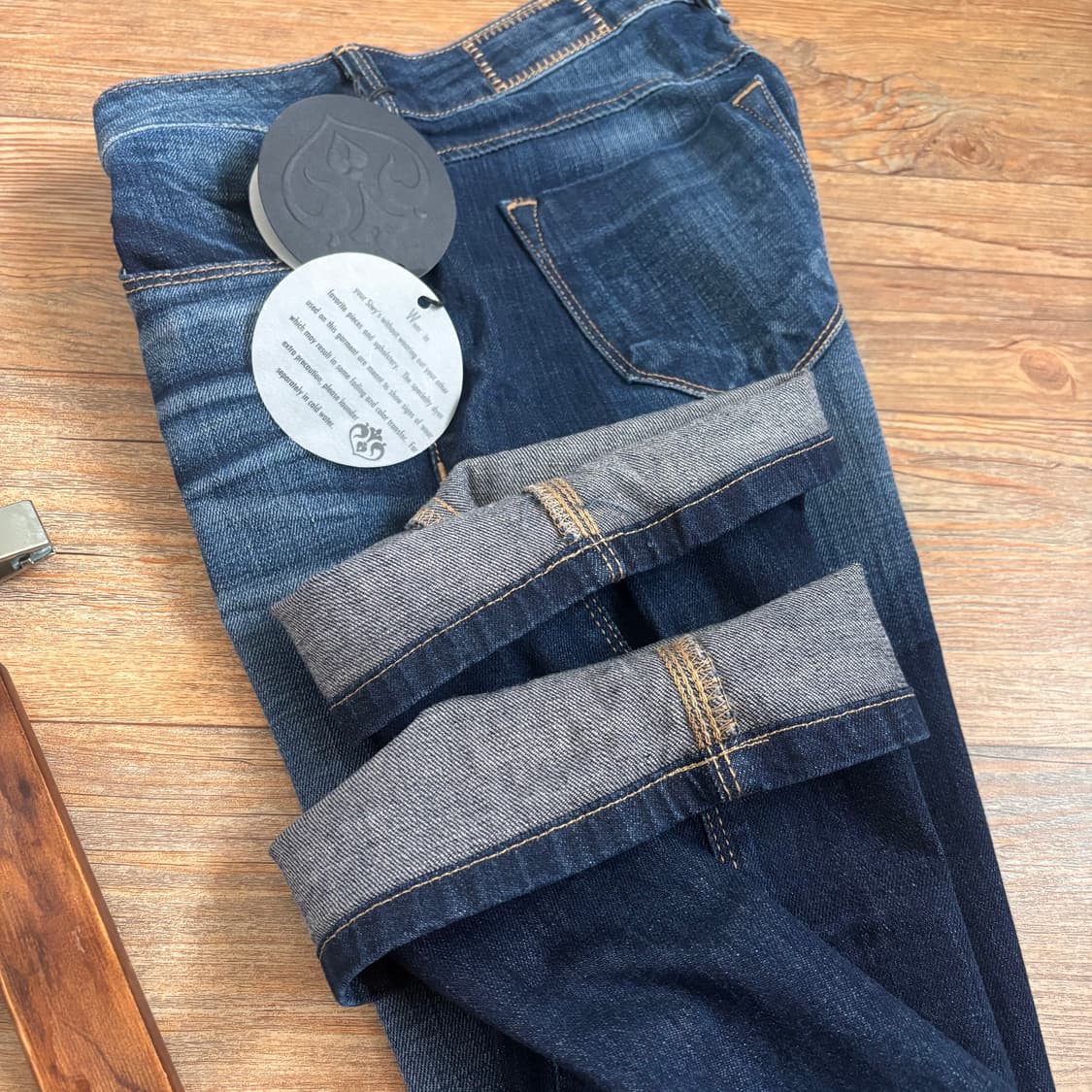 SIWY 씨위 슬림 26 스판 데님 청바지 실루엣 부츠컷 샬럿 상품이미지4