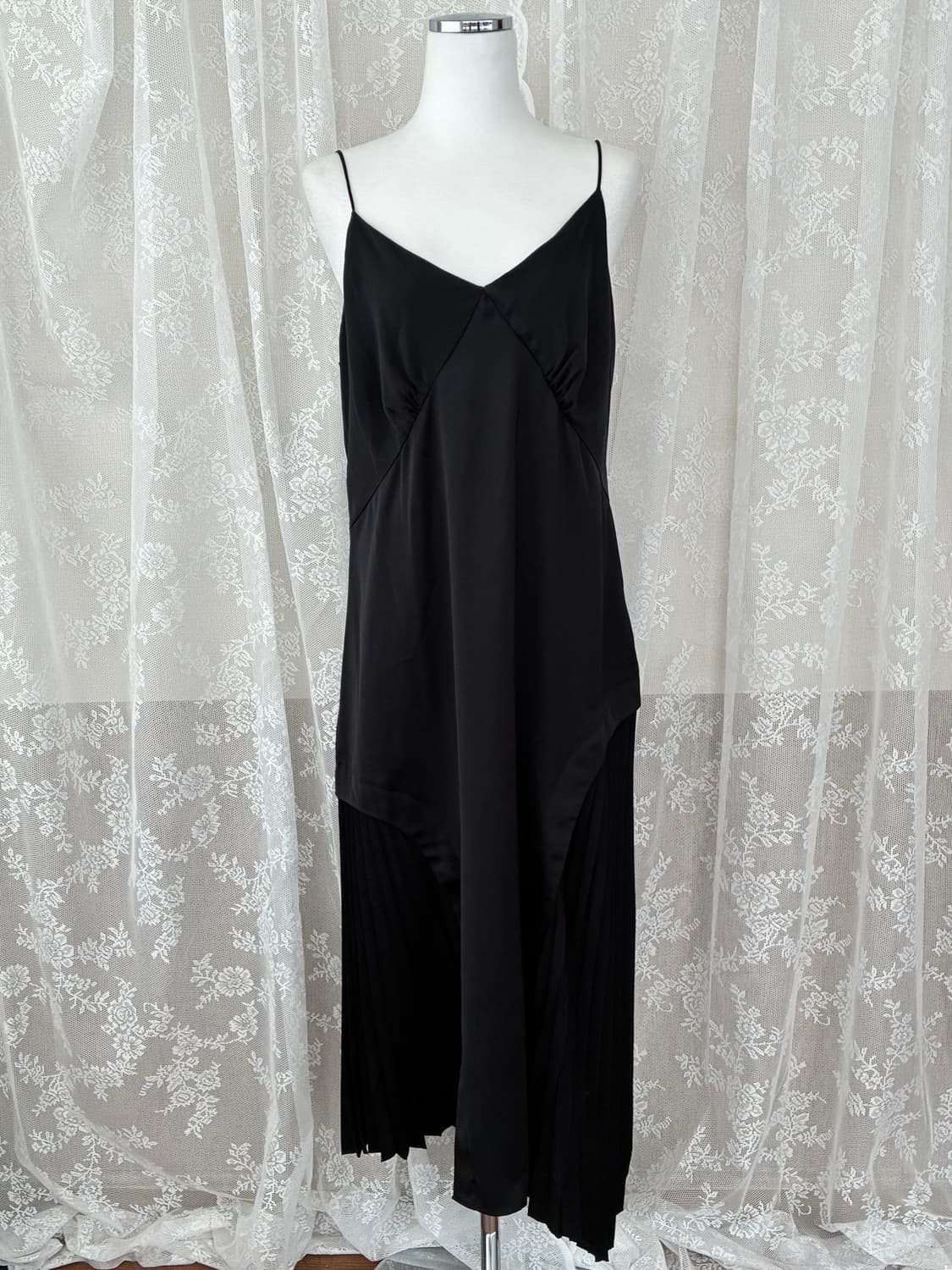 M) DKNY 플리츠 롱 원피스 뷔스티에 블랙 상품이미지1