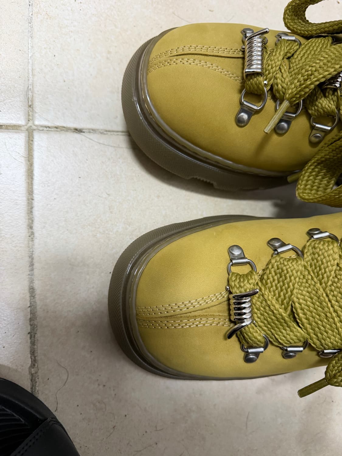 버버리 누벅 트렉 부츠 마닐라 40 상품이미지3