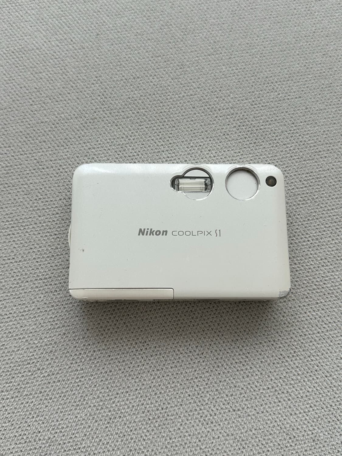 니콘 쿨픽스 S1 디카 화이트 팔아요 상품이미지2