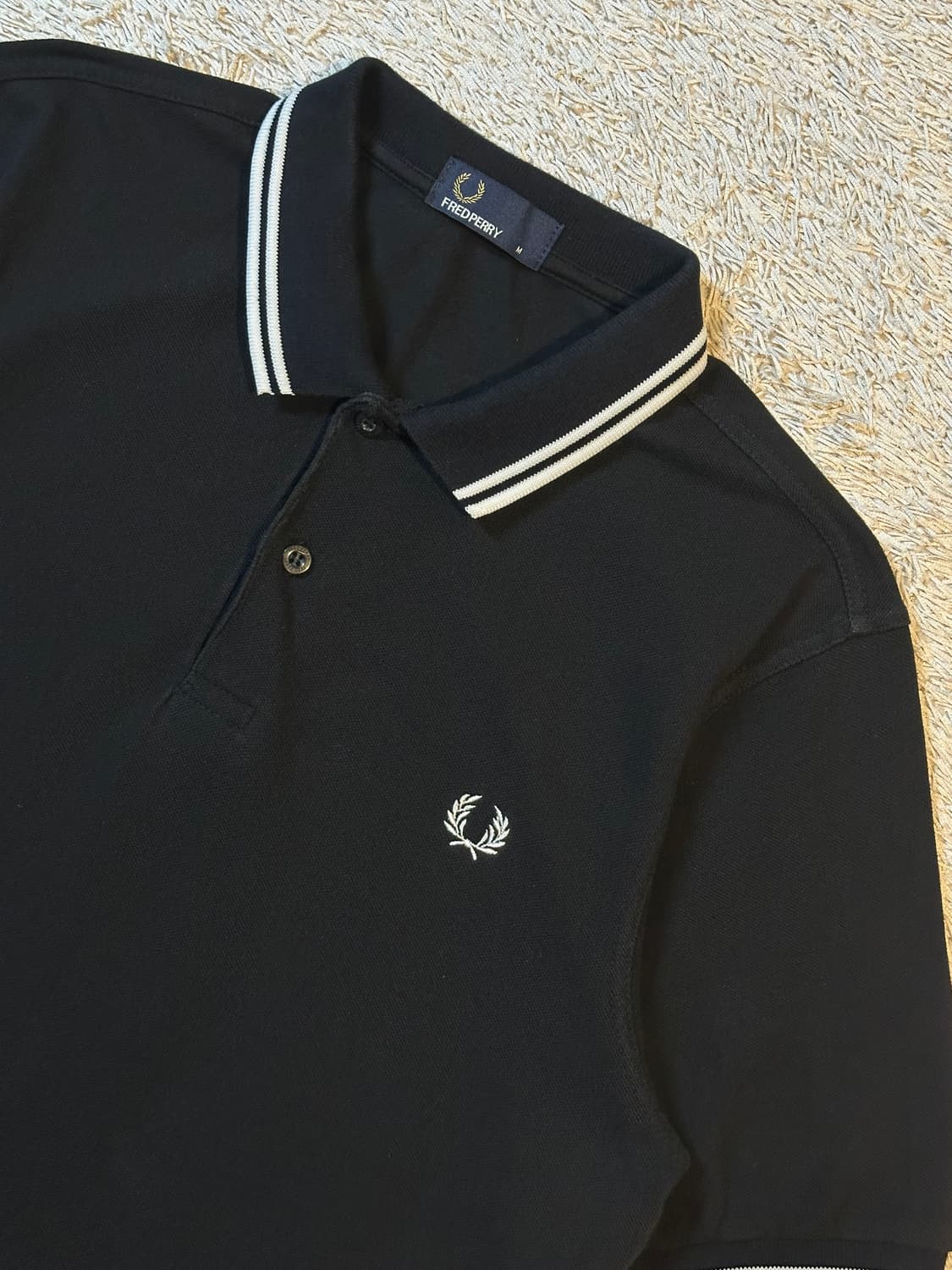 프레드페리 FREDPERRY 트윈 팁 패널 폴로 반팔 카라티 블랙 상품이미지2