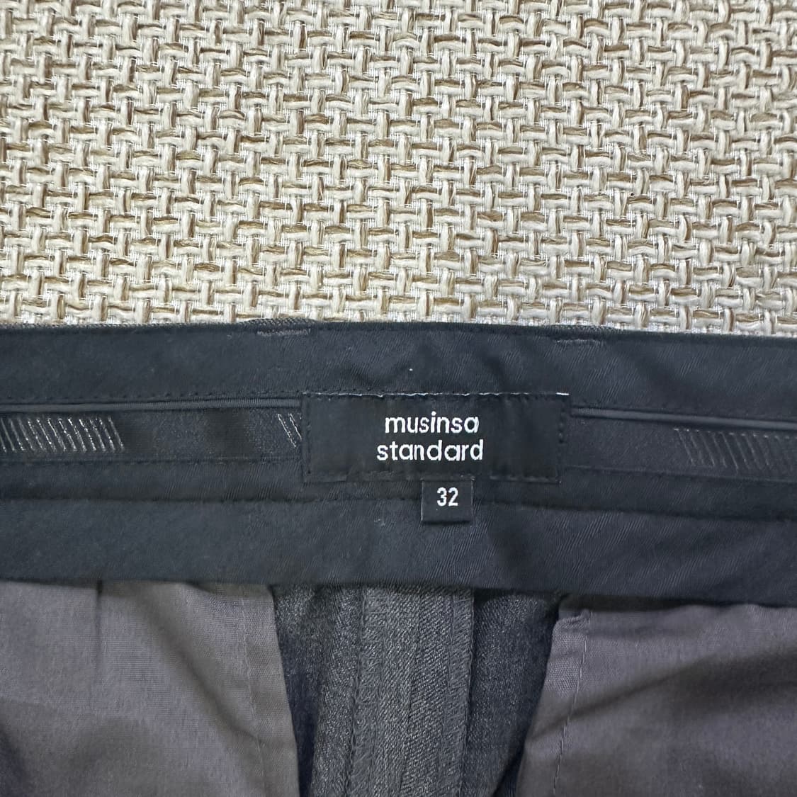 32 무신사스탠다드 블랙 슬랙스 0410D 상품이미지2