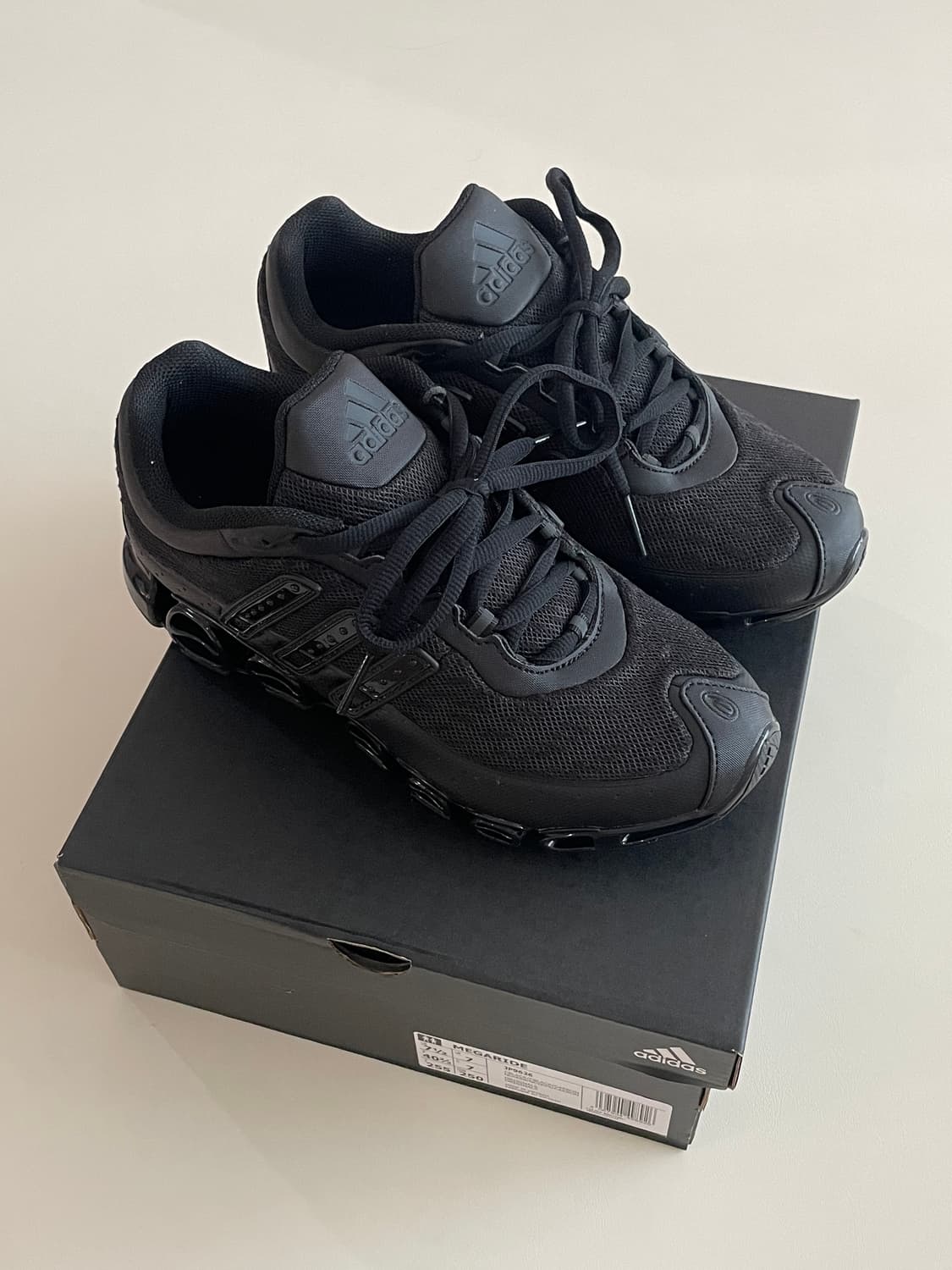 아디다스 메가라이드 JP9626 코어 블랙 & 카본 상품이미지6