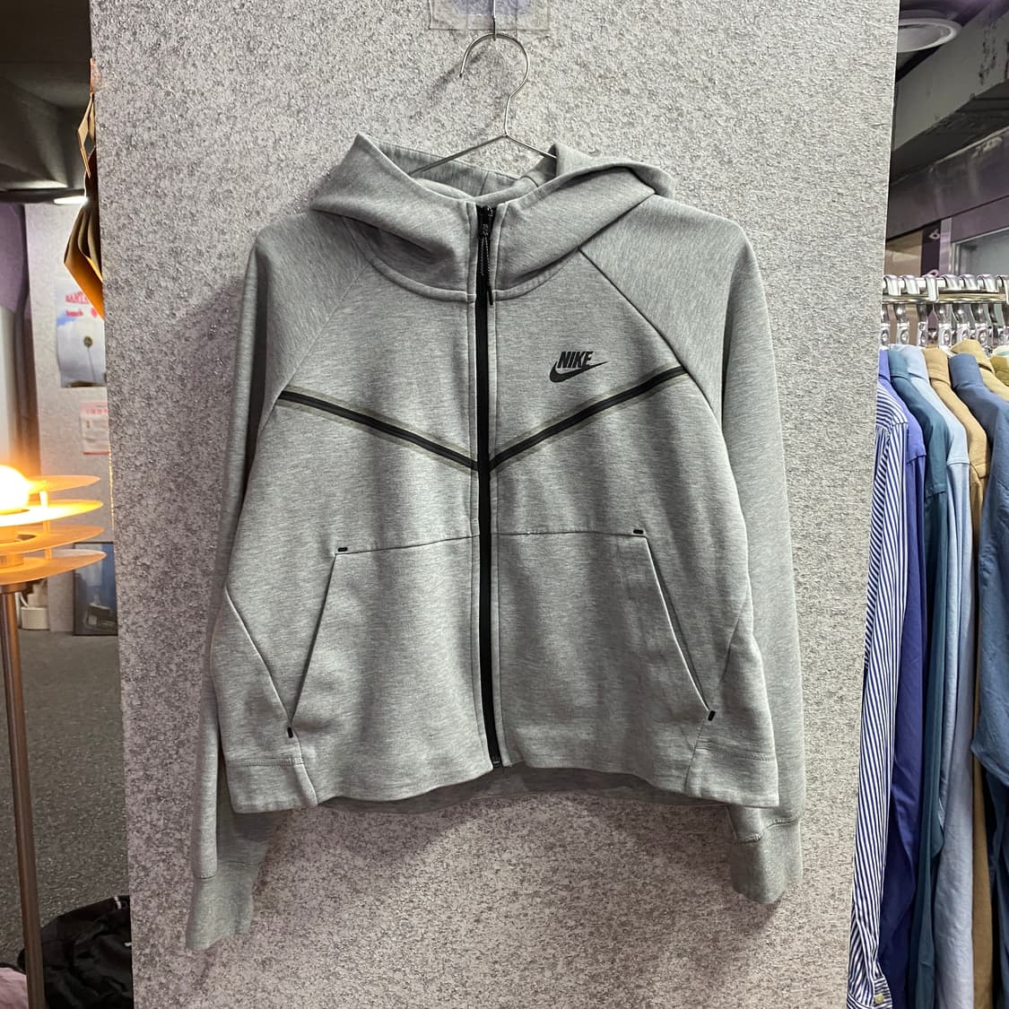 나이키 퓨추라 테크팩 그레이 후드집업 B5090 상품이미지2