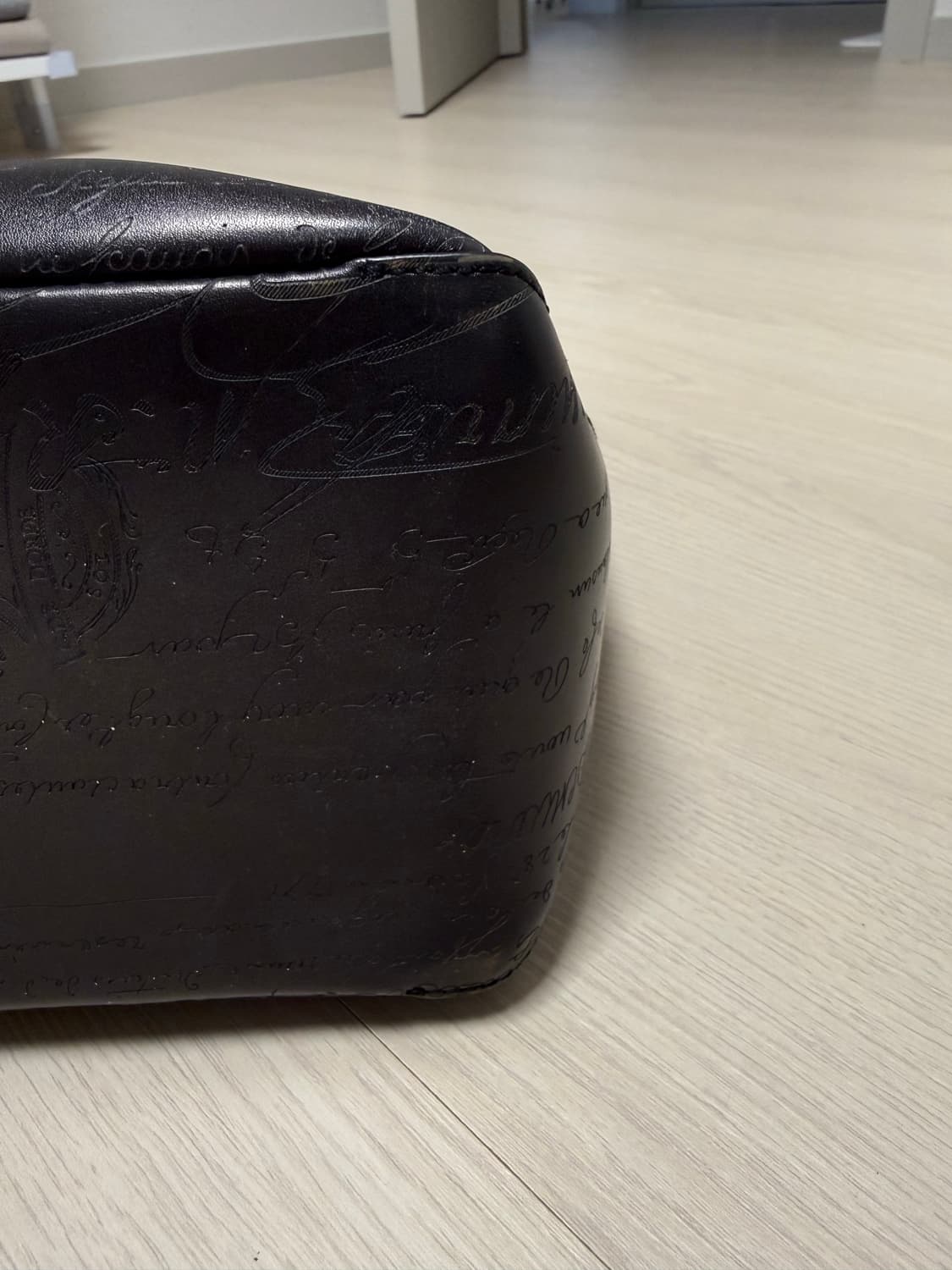 벨루티 투주르 토트백 상품이미지7