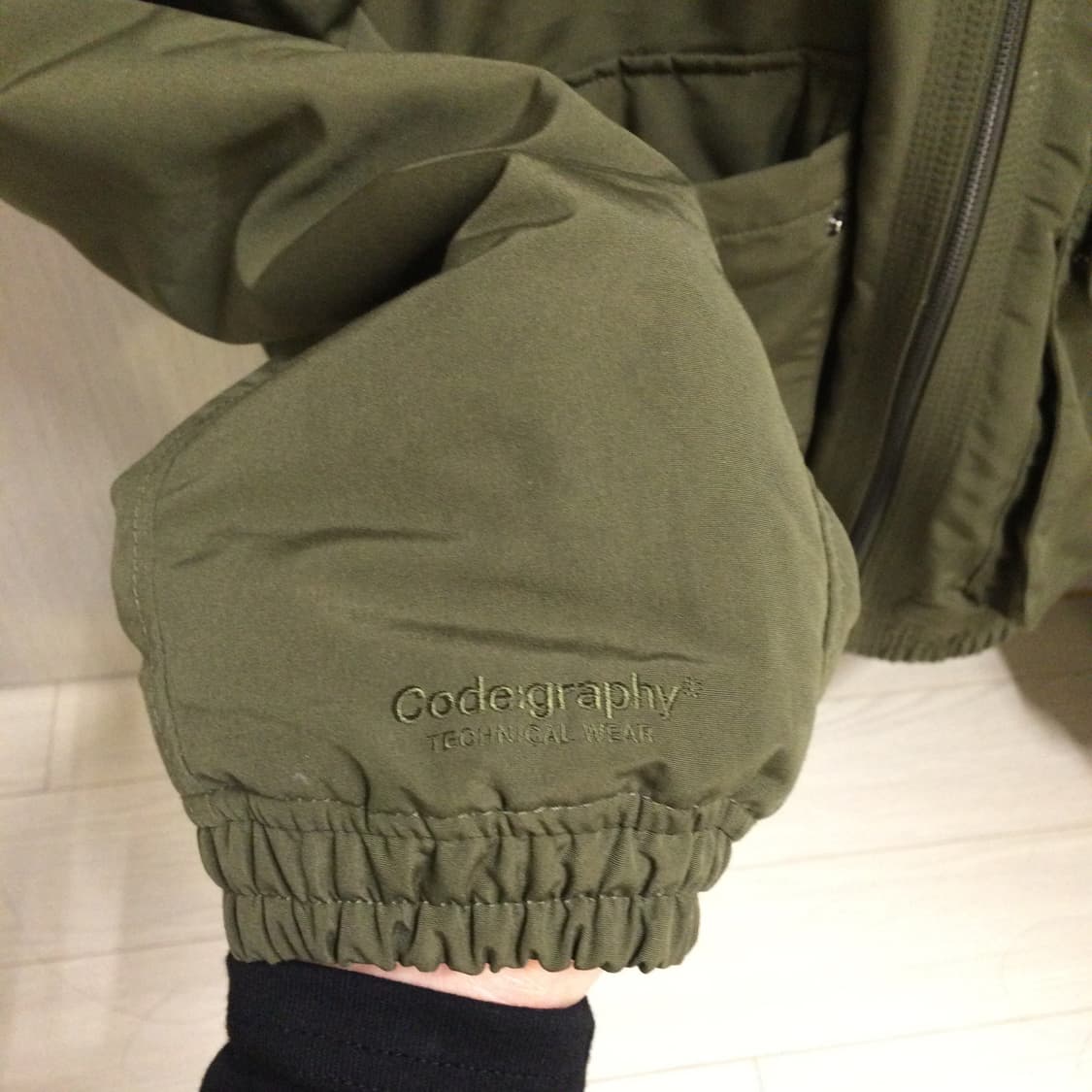 코드그라피 카키 아방 점퍼 상품이미지7