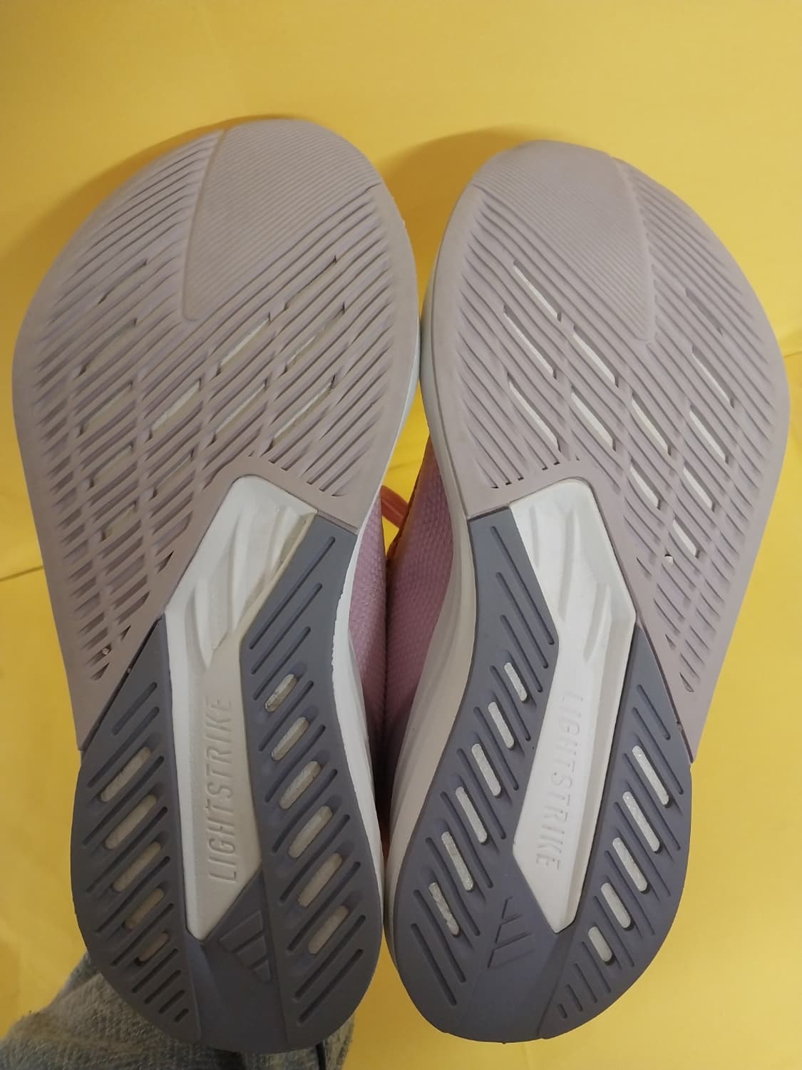 여성 아디다스 듀라모 스피드 런닝화, 운동화 (240) 상품이미지8