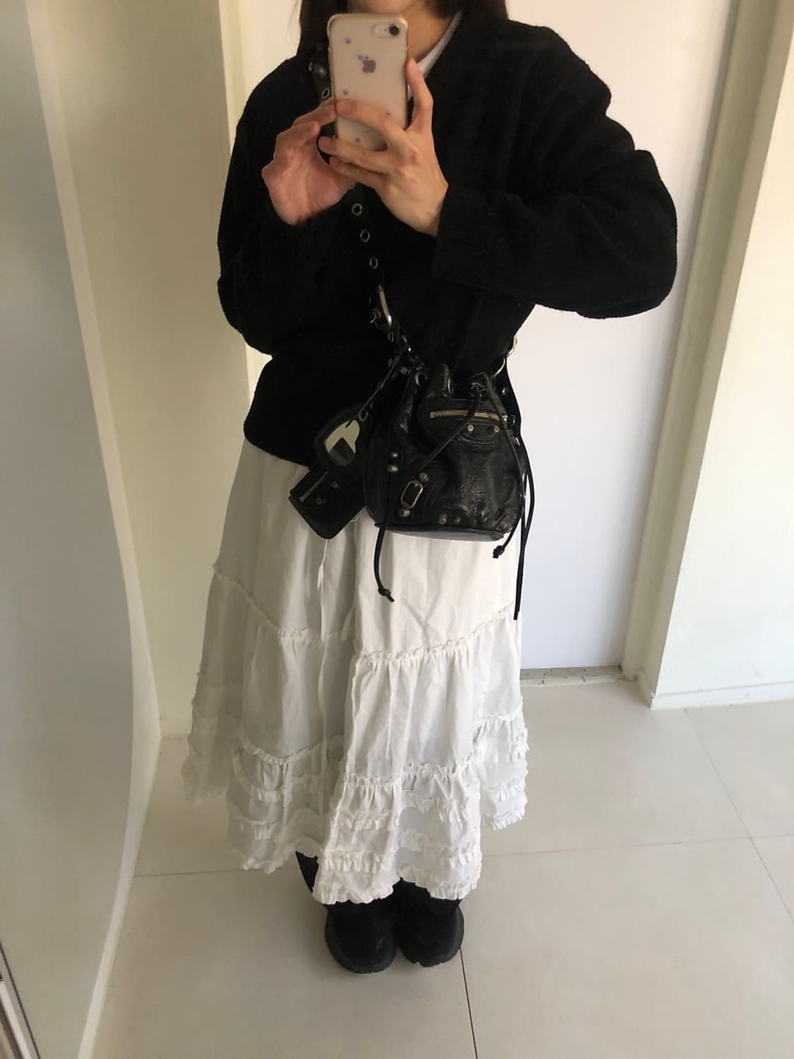 발렌시아가 르카골 버킷 숄더백 상품이미지9