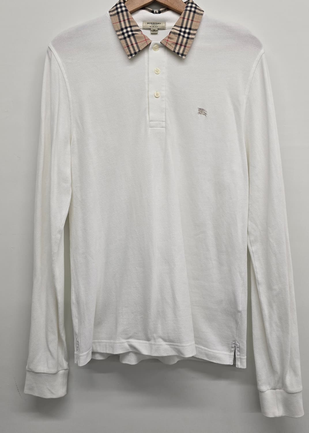 버버리 런던 슬림핏 체크칼라 롱슬리브 카라티.  싸이즈 95.  정품
 상품이미지1