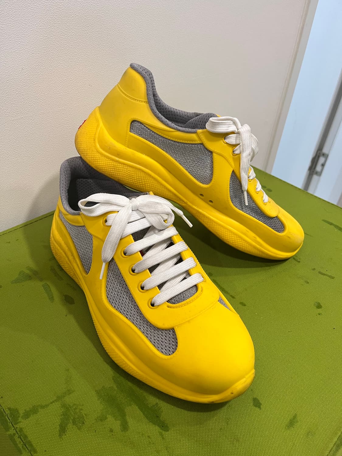 프라다 아메리카컵 옐로우 상품이미지2