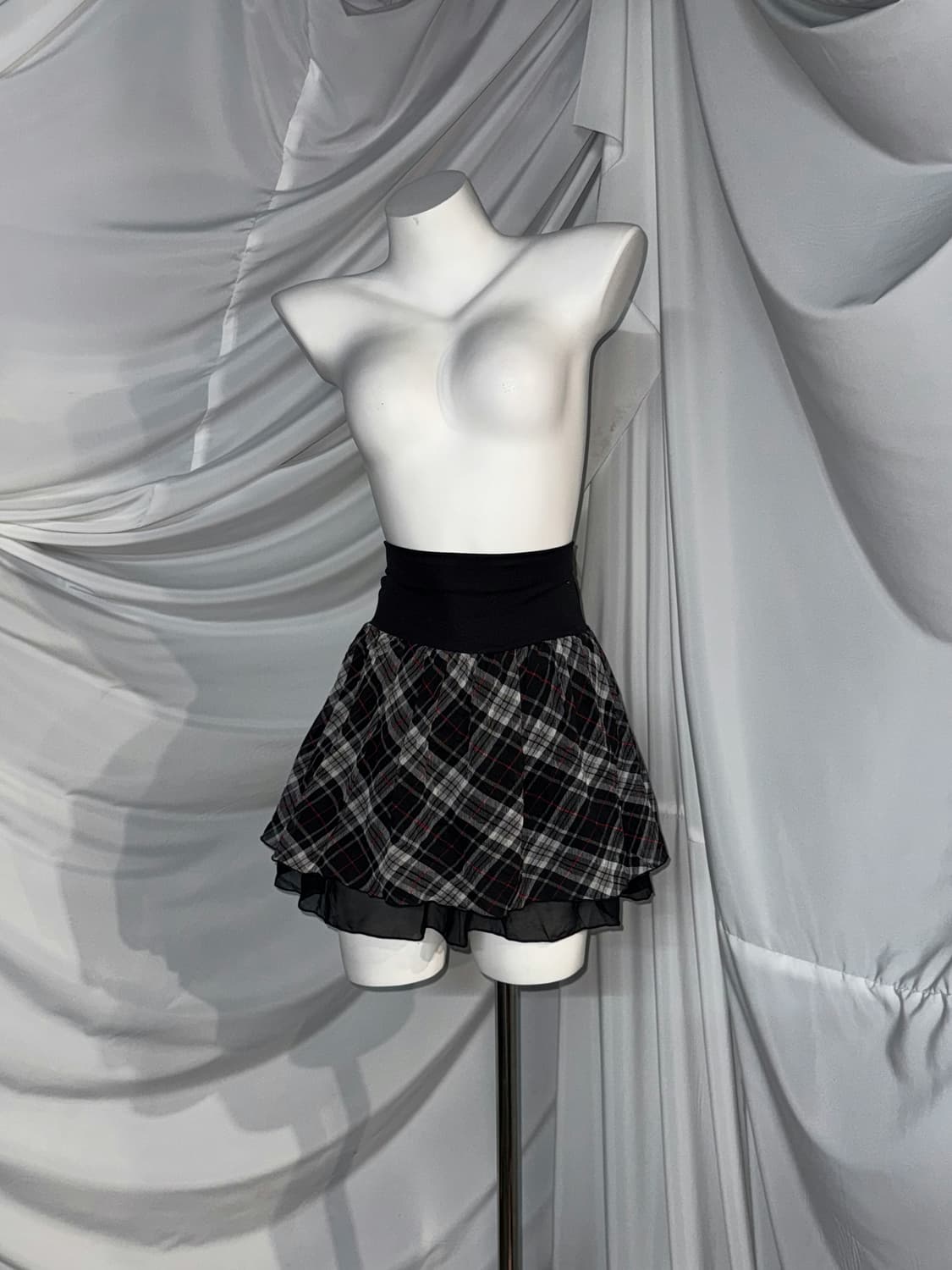 무채색 공겜여주깔 체크 완장 디테일 코트 코디세트 상품이미지2