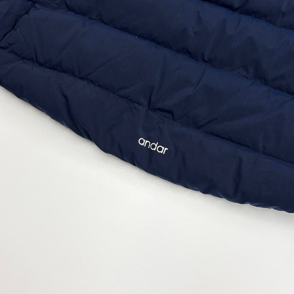 안다르 네이비 구스다운 패딩  상품이미지4