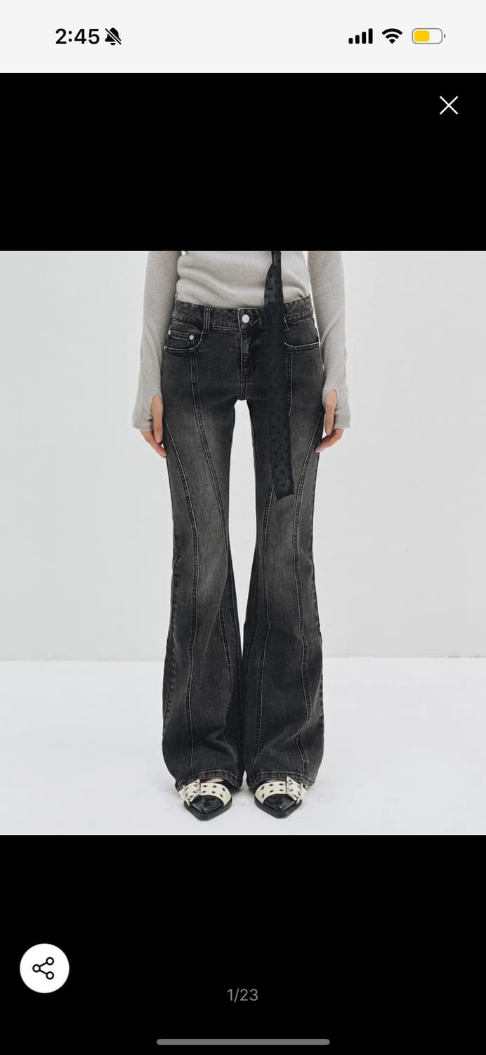 Curved Slim Low Rise Flared Jeans 데케트우먼 상품이미지1